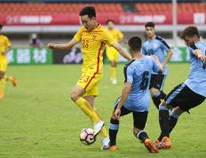 hupu虎扑-教练战术改革新聞(wén)(教练在布置战术时講(jiǎng)到了常用的比赛阵型)