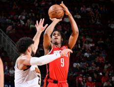 虎扑BBS-NBA夏季联赛战报(nba夏季联赛比赛结果)